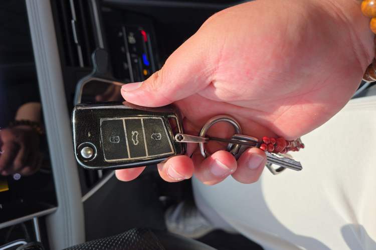 Used Volkswagen Tiguan L 2022 330TSI Automatic Two-Wheel Drive R-Line Enhanced Edition Vehicle Key