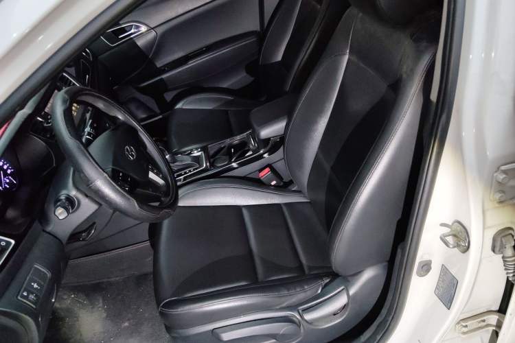 Used Hyundai Mistra 2016 1.8L Automatic Smart GLS