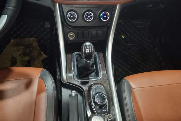 Used HYOSOW S3 2016 S3L 1.5L Manual Prestige Edition Gear Lever