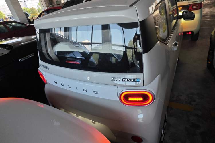 Used Wuling Hongguang MINIEV 2024 3rd Generation 215km Youth Edition