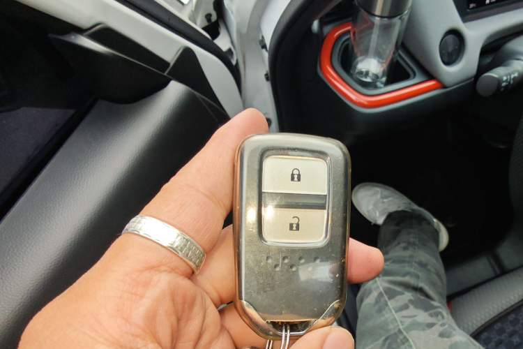 Used Honda LIFE 2023 1.5L CVT SPORT Exciting Edition Vehicle Key