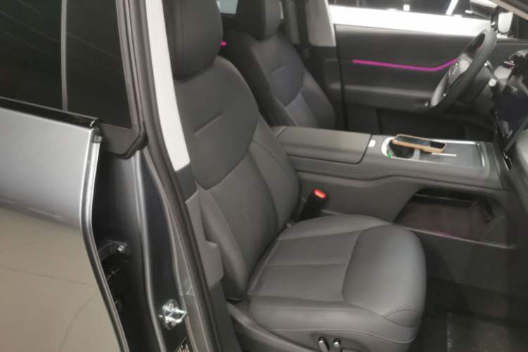 Used XPeng G6 2025 625 Long-Range Max Flagship Edition