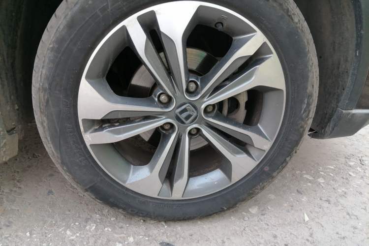 Used Luxgen U6 SUV 2015 1.8T Enhanced Charm Edition
