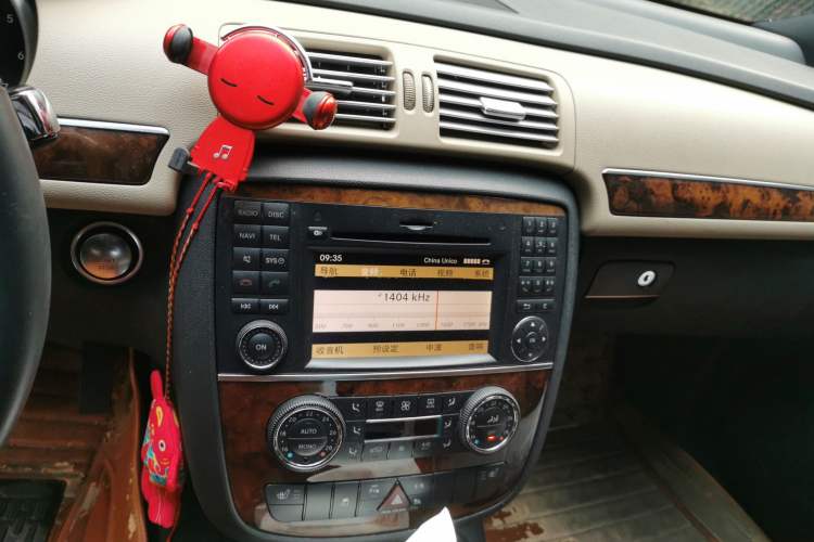 Used Mercedes-Benz R-Class 2011 R 350 L 4MATIC