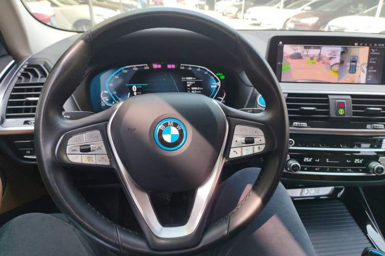 Used BMW iX3 2021 Leading Type
