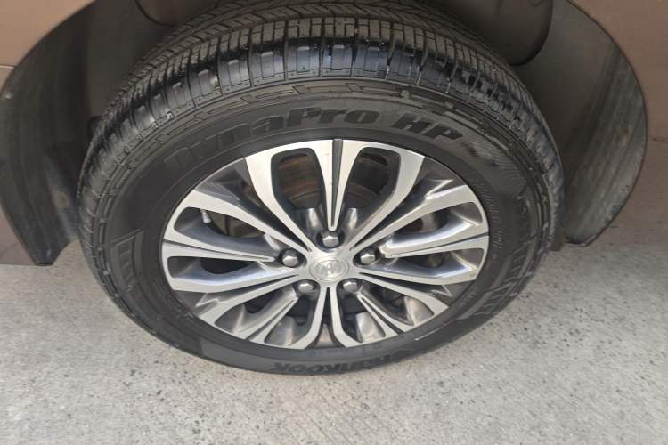 Used Buick GL8 2021 Land Cruiser Executive Class 652T Luxury Model
