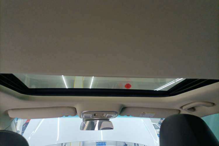 Used Geely Auto Emgrand GL 2017 1.8L Manual Elite Model Headliner