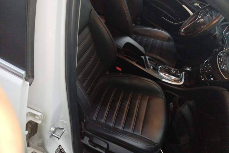 Used Buick Regal 2015 1.6T Elite Tech Model
