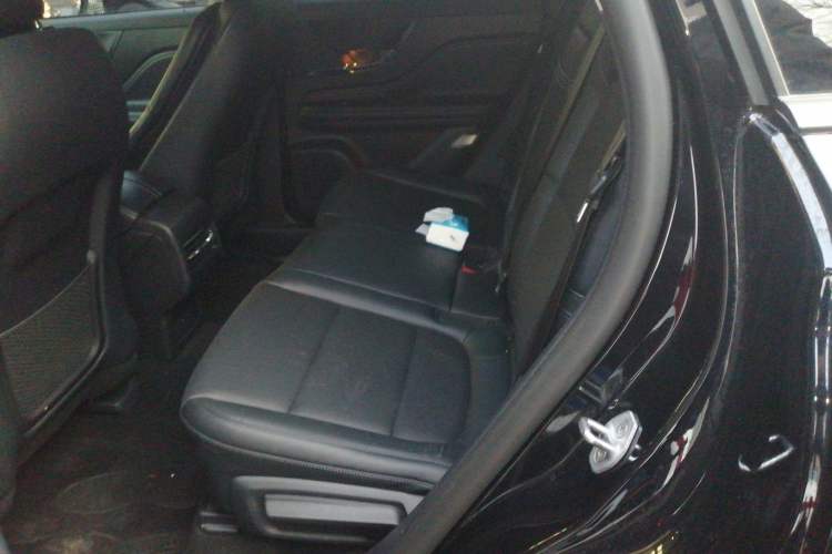 Used Lincoln Corsair 2024 1.5T Two-Wheel Drive Deluxe Hybrid Version Left Rear Seat