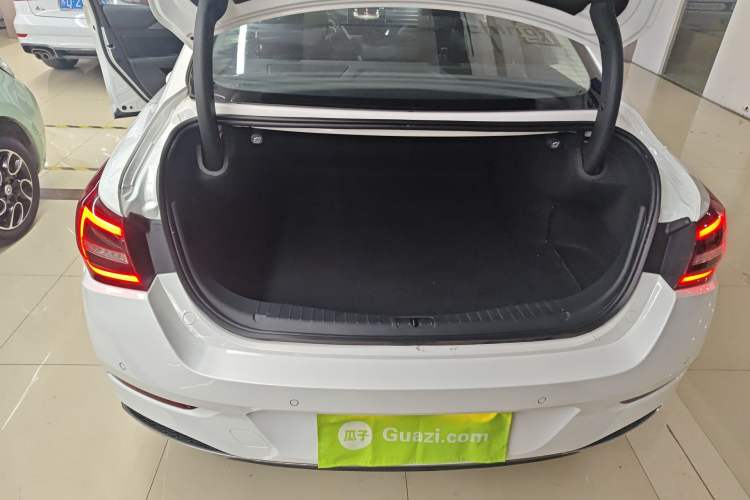 Used Hongqi H5 2022 Classic Model Facelift 1.5T DCT Qiyun Edition
