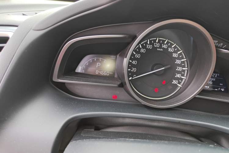 Used Mazda CX-4 2018 2.0L Automatic 2WD Blue Sky Exploration Edition China VI Standard