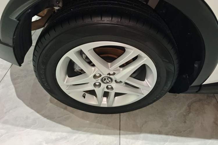 Used Toyota C-HR 2022 2.0L Comfort Edition Exterior 5