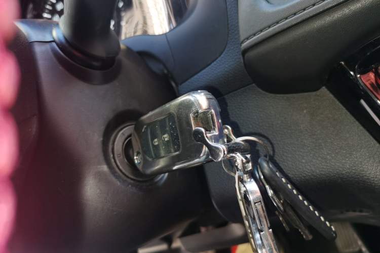 Used Honda Vezel 2017 1.5L CVT 2WD Comfort Model Vehicle Key