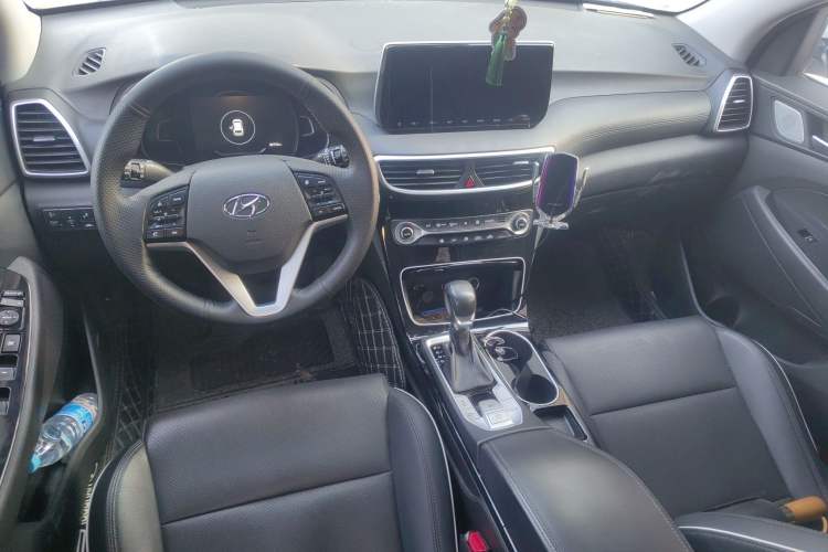 Used Hyundai Tucson 2019 280TGDi Dual-Clutch Two-Wheel Drive Luxury Edition China V Standard
