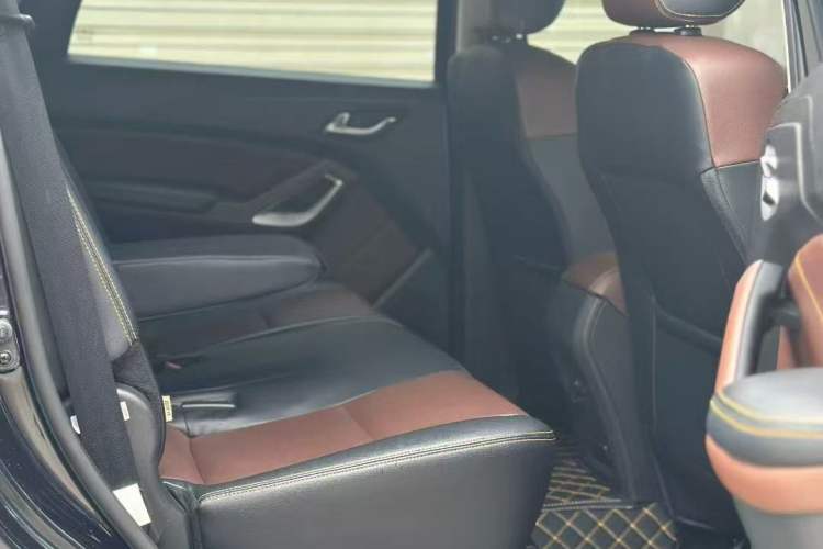 Used JMC Yusheng S350 2016 2.0T Automatic All-Wheel Drive Gasoline Luxury Edition 5 Seats
