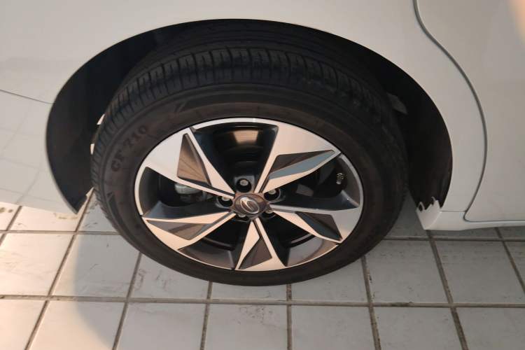 Used GAC Trumpchi M6 2023 PRO 270T DCT Luxury Edition Right Rear Wheel Hub