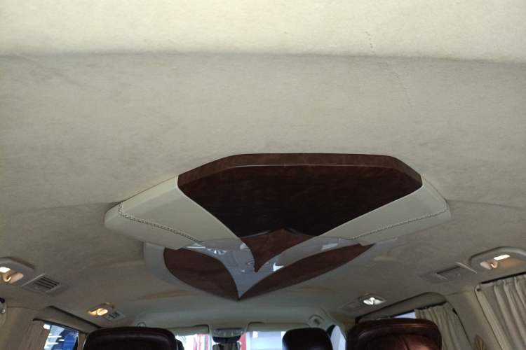 Used Mercedes-Benz Vito 2018 2.0T Business Version China V Emission Standard Headliner