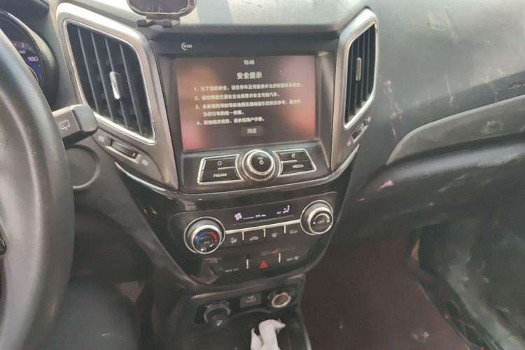 Used CHANGAN CS15 2016 1.5L Manual Fashion Edition Audio And AC Panel