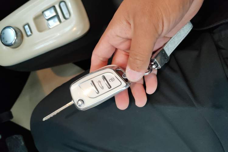 Used CHANGAN NEVO Lumin 2023 205km Xiangqin Version Vehicle Key