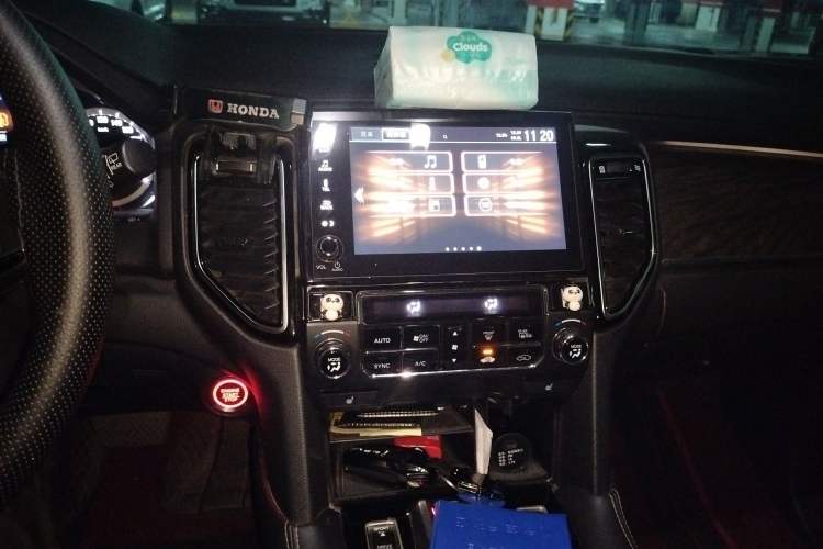 Used Honda UR-V 2020 370TURBO Two-Wheel Drive Luxury Edition
