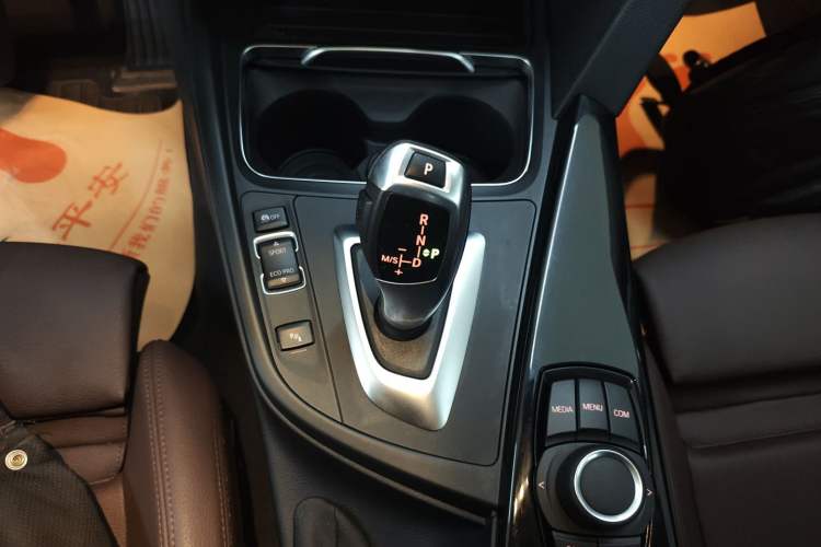 Used BMW 3 Series 2018 320Li Fashion Model
