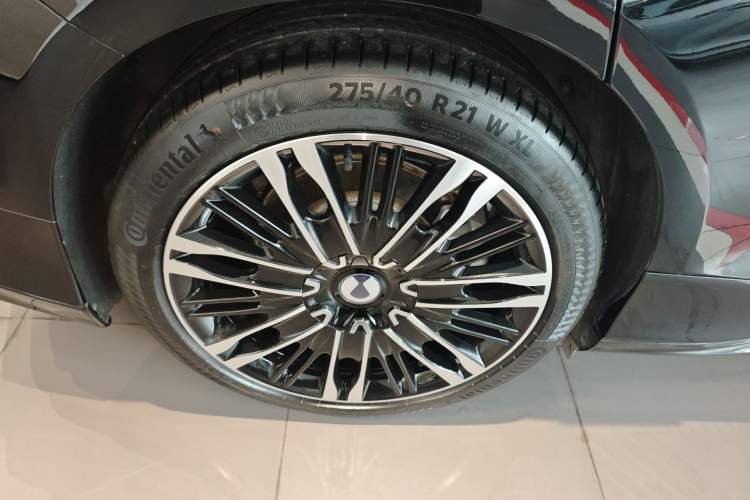 Used Denza Z9 2024 1100 km Four-Wheel Drive Max Version