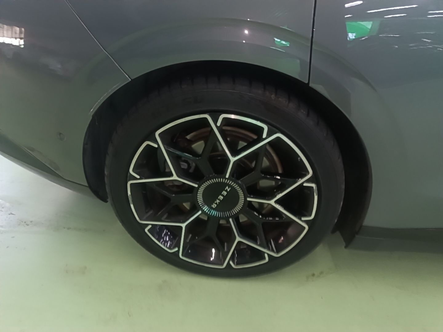 Zeekr 007 2024 Rear-Drive Intelligent Driving Version 100 kWh — снимка 11