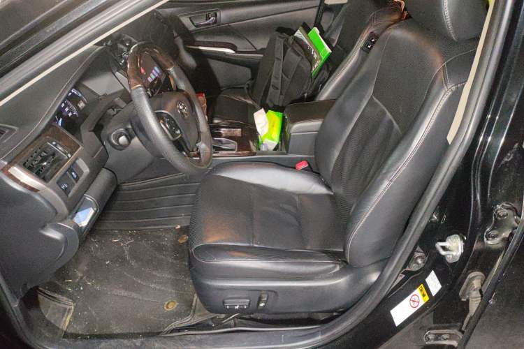 Used Toyota Camry 2016 2.0G 10th Anniversary Leading Edition