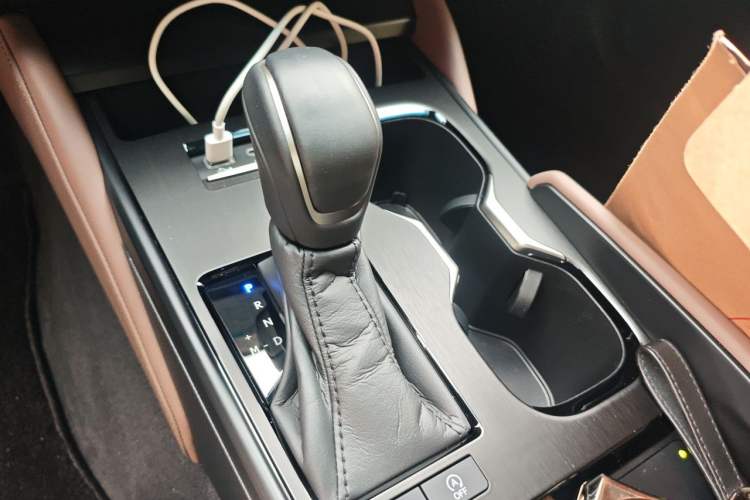 Used Lexus ES 2025 200 Premium Edition
