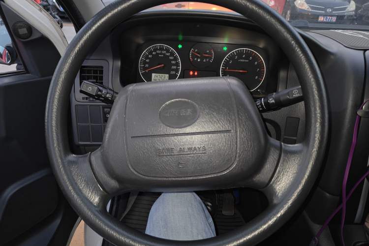 Used Jinbei Express 2019 2.0L Standard Version China VI 1TZS Steering Wheel