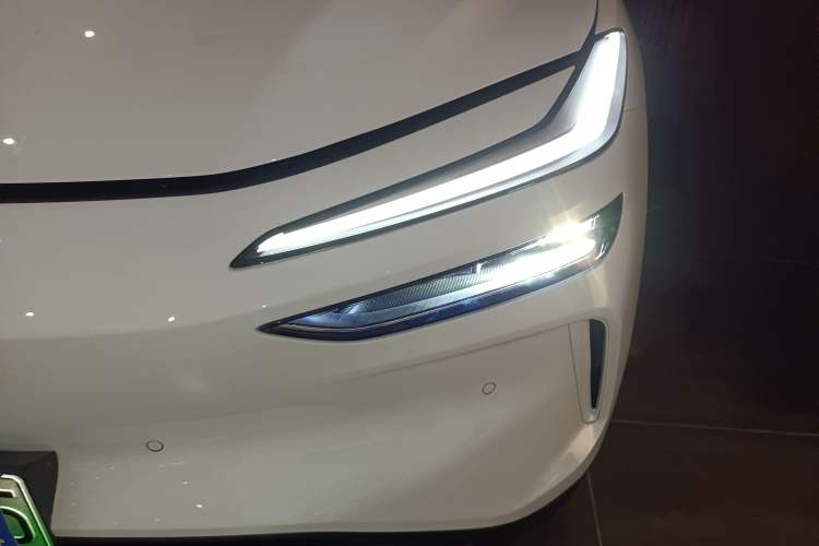 Used ONVO L60 2024 60 kWh Rear-Drive Version