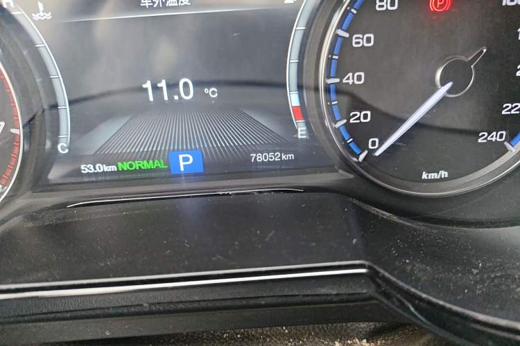 Used GAC Trumpchi GS8 2017 320T Two-Wheel Drive Luxury Smart Connectivity Version (7 Seats)