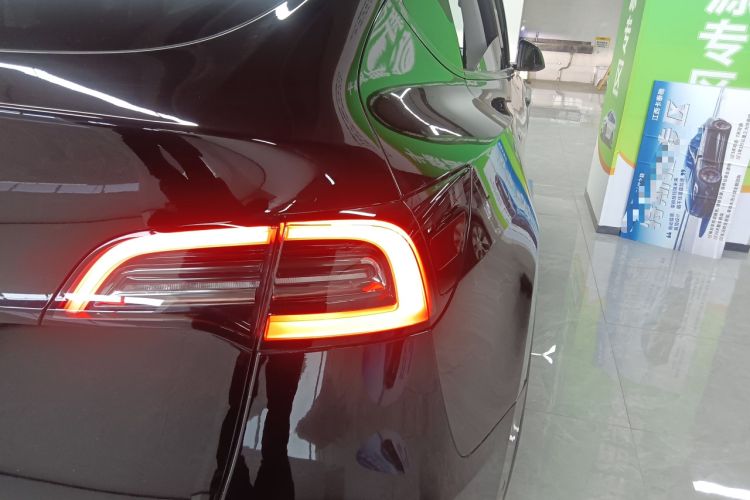 Used Tesla Model Y 2022 Long-Range All-Wheel-Drive Version