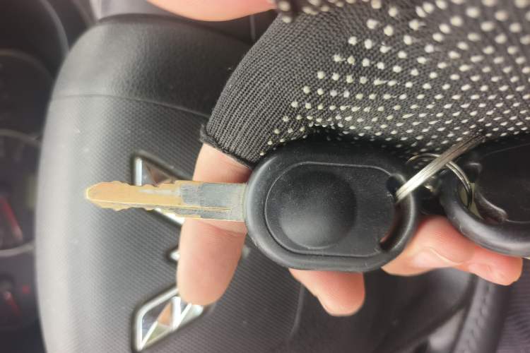 Used Wuling Hongguang 2014 1.5L S Standard Version Vehicle Key