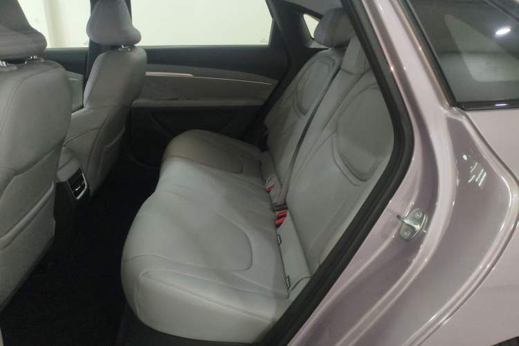 Used XPeng MONA M03 2025 600 with Ultra-Long Range Max Left Rear Seat