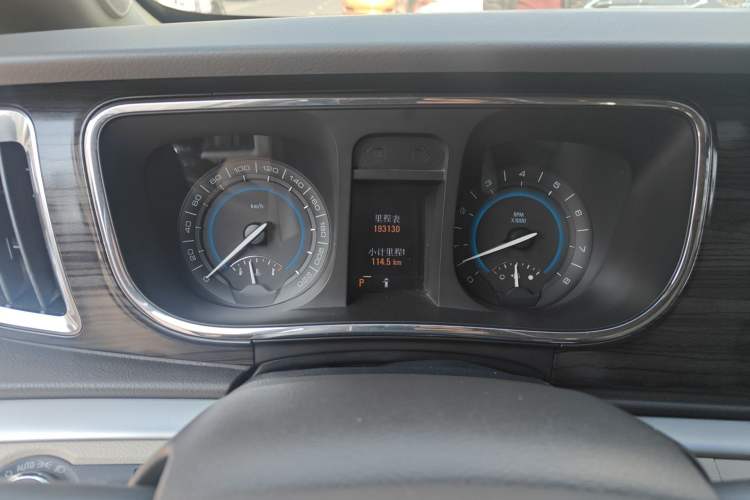 Used Buick GL8 2011 3.0L XT Luxury Business Flagship Edition Instrument Cluster