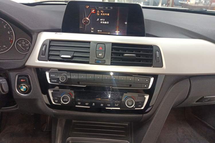 Used BMW 3 Series 2016 320Li Fashion Model
