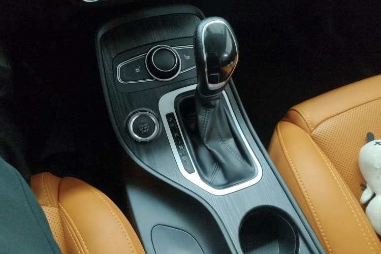 Used Chery Tiggo 7 2016 2.0L CVT YAOZHEN Edition
