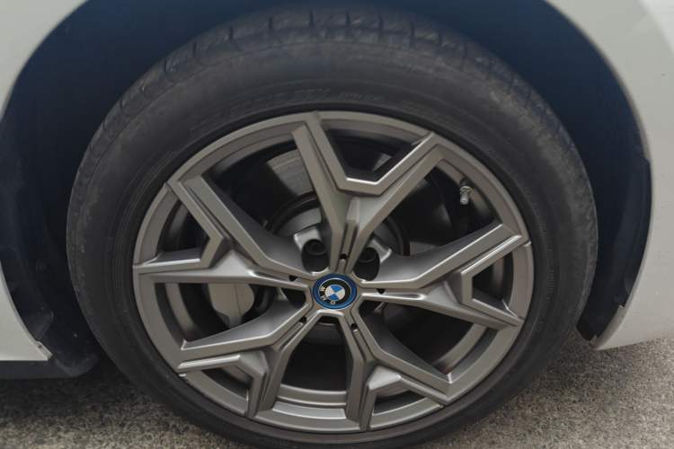 Used BMW i3 2022 eDrive 35 L
