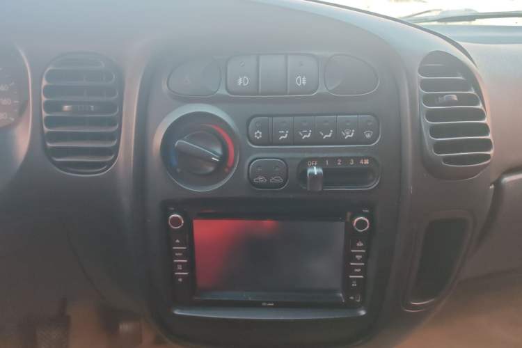 Used JAC Refine 2012 2.0L Timeless Edition HFC4GA3
