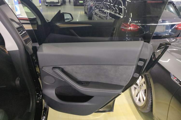 Used Tesla Model Y 2021 Standard Range Rear-Wheel Drive Version