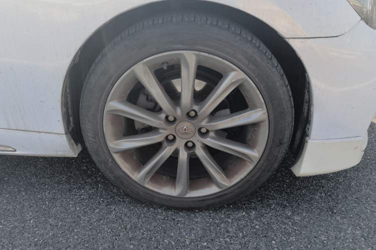 Used Toyota Reiz 2012 2.5V Fengdu Elite Stylish Edition Right Front Wheel Hub