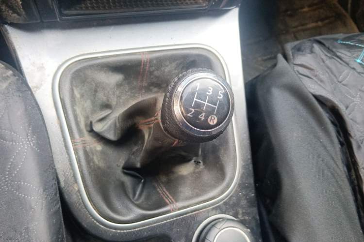 Used Haval H5 Classic 2013 Zhizun Edition 2.0L Manual Two-Wheel Drive Entry-Level Model