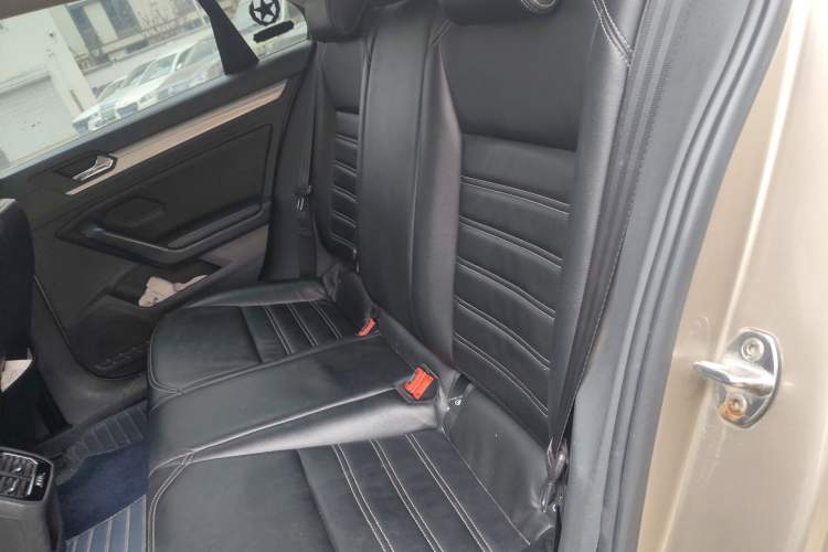 Used Volkswagen Lamando 2017 230TSI Manual Trend Edition Left Rear Seat