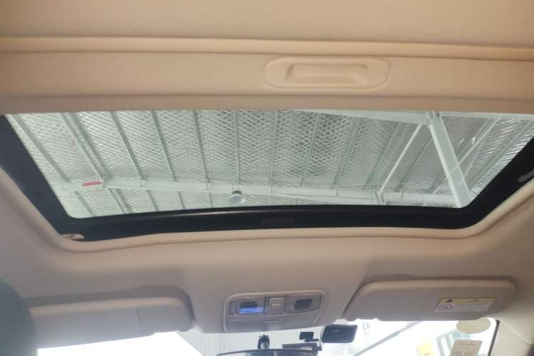 Used Dongfeng Fengon S560 2018 1.8L Manual Comfort 5-Seater China V Standard
