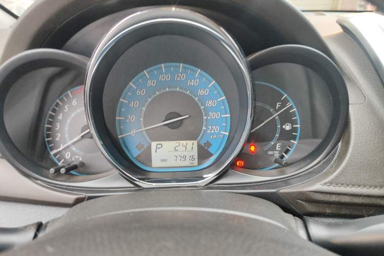 Used Toyota YARiS L Zhi Xuan 2015 1.5E Automatic Charm Edition Instrument Cluster