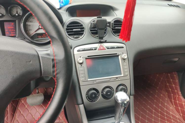 Used Peugeot 408 2011 2.0L Automatic Comfort Edition Audio And AC Panel