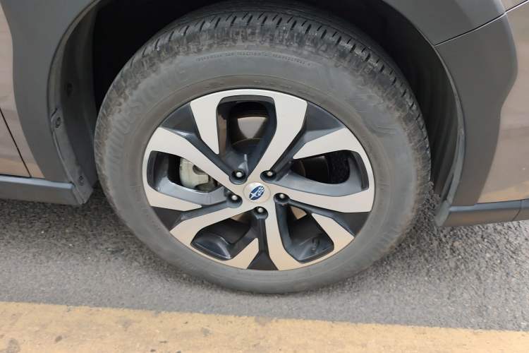 Used Subaru Outback 2021 2.5i Flagship Edition EyeSight Right Front Wheel Hub