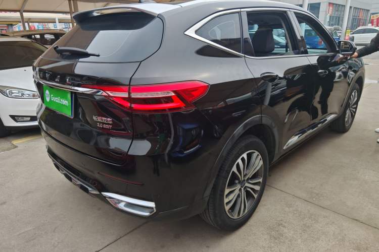 Used Haval F7 2021 2.0T Two-Wheel Drive i-Van Rear Right 45 Deg