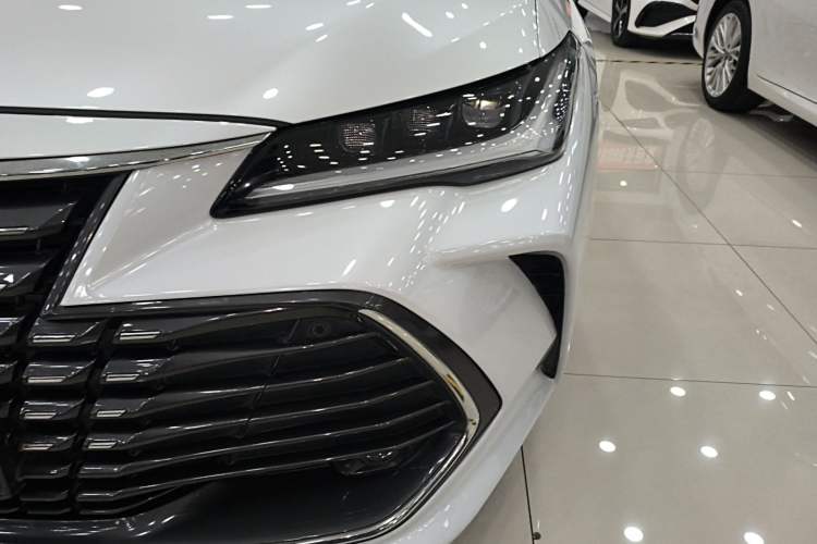 Used Toyota Avalon 2022 2.0L XLE Premium Edition Left Front Headlight